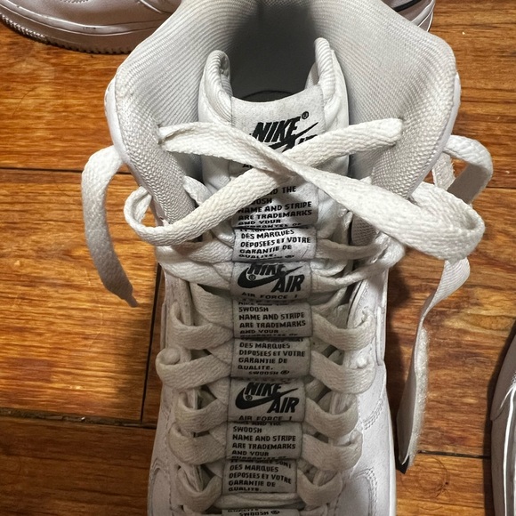 Nike High Top Sneakers, Women’s 8, Black&White - Picture 3 of 4